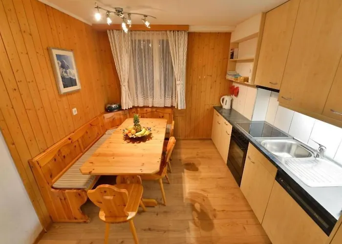 Appartement Mit Bergblick By Interhome *